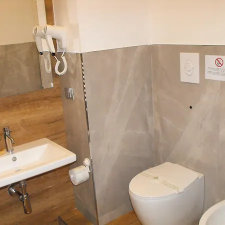 Dimora Chloe 4* Pescara