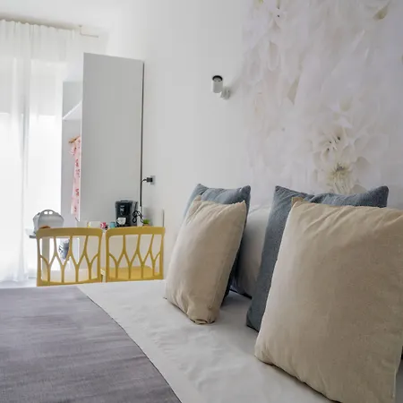 Dimora Chloe Bed & Breakfast