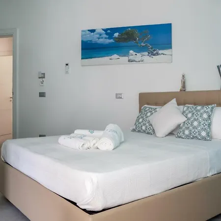 Dimora Chloe Bed & Breakfast *