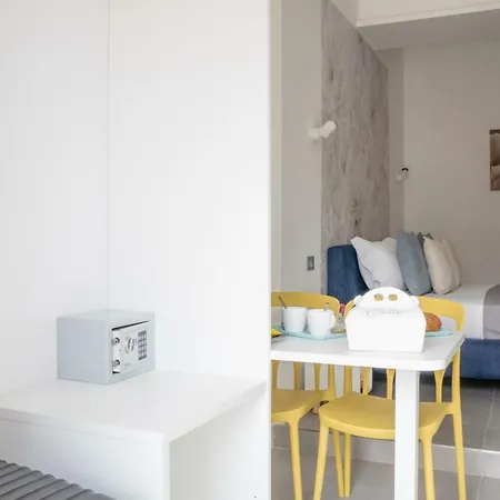 Dimora Chloe Bed & Breakfast