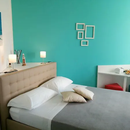 Dimora Chloe 4* بيسكارا