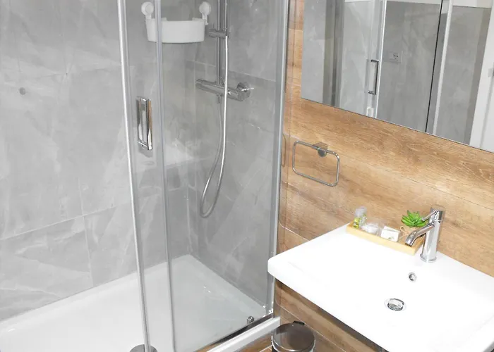 Dimora Chloe 4* بيسكارا