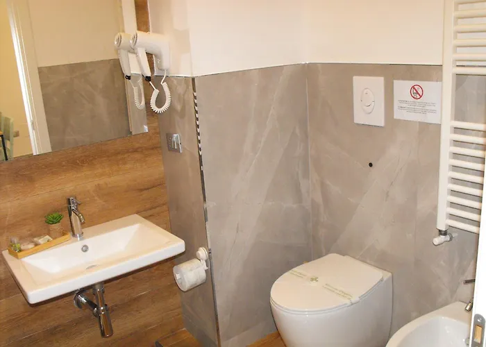 Dimora Chloe 4* بيسكارا